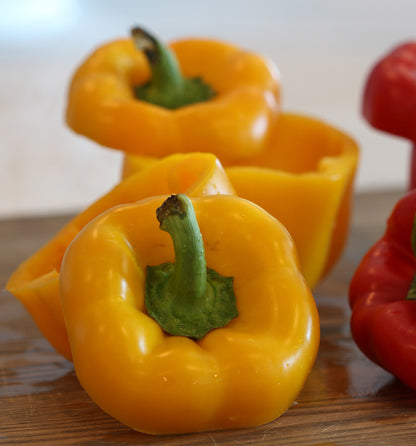 Bell Golden Cal Wonder Sweet Pepper Seeds ORG - Sandia Seed Company